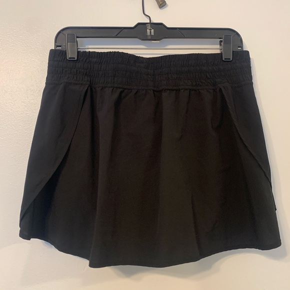 Athletic skort - Golfing, hiking, etc! - Picture 3 of 4